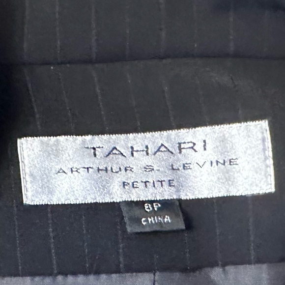 Tahari Arthur Levine Ladies Dress Suit - Pin Stripes - Picture 3 of 10